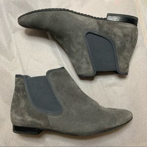 Paul Green gray suede Chelsea boot 5.5 US 8